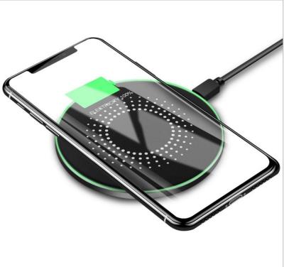 China 2020 Hot Sale Amazon LED Indicator 5W 7.5W 10W CE Rohs Wireless Charger QI Pad Fast Wireless Charger Cordless Charger for sale