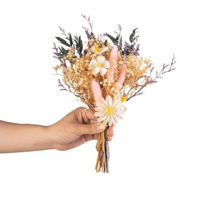 China Hot Sale Cheap Dried Flower Beautiful And Dried Preserved Amazon Bouquet Of Flowers For Decoration for sale