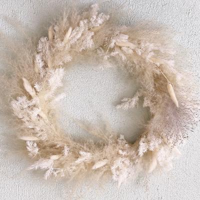 China Front Door Factory Supply Real Flower Garland Wedding Decoration Home Flower Garland Dried Natural Pampas Grass Garland for sale