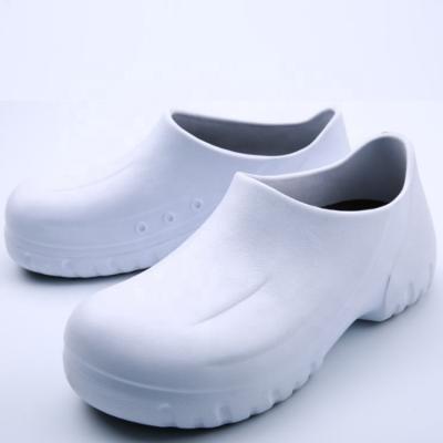 China Safety Shoes Hospital Lab Chef Anti Slip Resistant Rubber Anti Slip Clean Room White Work Shoes for sale