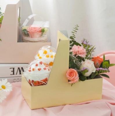 China Recycled Materials Design Practical Beautiful Flower Suit Shipping Cardboard Box Wedding Flower Mother's Day Gift Portable Packaging Paper Bag for sale