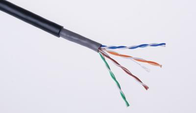 China Sólido de las chaquetas del doble del cable al aire libre de la categoría 5e 4 pares de 24awg de la prenda impermeable del utp CAT5E del cable al aire libre del negro del cable del externo en venta