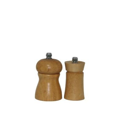 China Sustainable Manual Wooden Pepper Grinder Spices Gravity Salt And Pepper Mill Spice And Pepper Shakers for sale