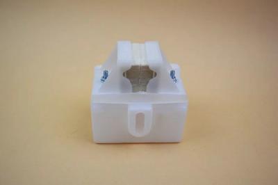 China Plastic Small Elevator Spare Parts Square Oil Can With M8 Screw for sale