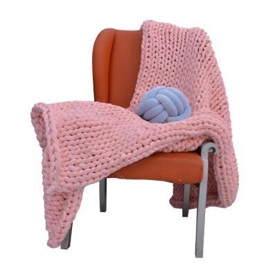 China Anti-Static Weighted Adult Polyester Blankets Korean Supplier Customized Chunky Knit Blanket Handmade Knitting for sale