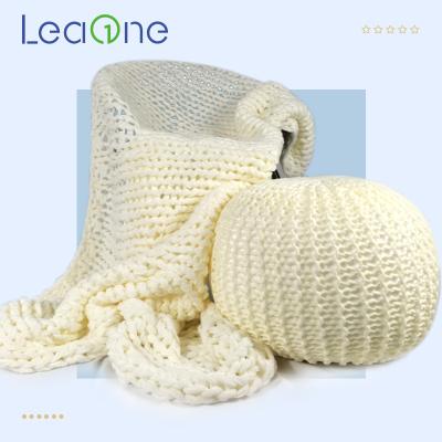 China Anti-Static Knit Solid 100% Acrylic Single Super Soft Chunky Knit Blanket Handmade Thick Chunky Yarn New Wool Knitted Throw Blanket Cover for sale