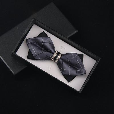 China Men's Bowtie Necktie Handkerchief Clip Set Ideal for Weddings and Special Occasions for sale