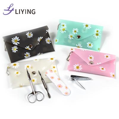 China New Arrival Small Cheap Design Kids Mini Nail Kit Daisy Flower Manicure Pedicure Set For Travel MS-FDY-0011 for sale