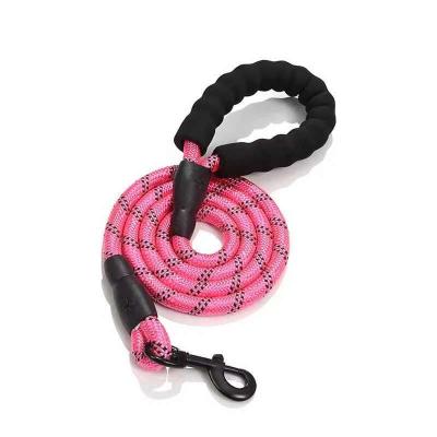 China Durable Medium Large Puppy Puppy Collar Hot Dog Collar Leashes Reflective Reflective Nylon Leashes for sale