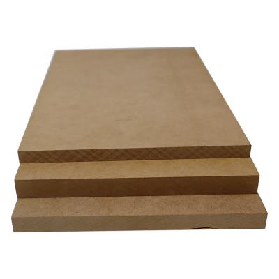 中国 Professional Decoration Manufacturer Plain Mdf Board /Fiberboard Moisture Proof MDF Price 販売のため