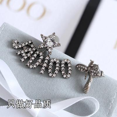 China FASHIONABLE Hot Selling High Quality Bees Love Thin Asymmetrical Fashion Stud Earrings for sale