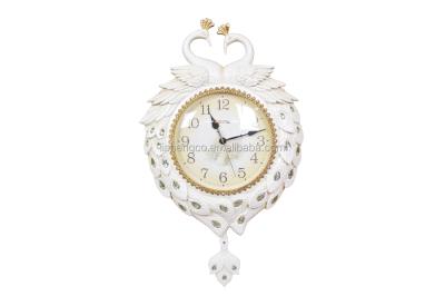 China 2016 Classic Antique Plastic Wall Clock /peacock wall clock /quartz wall clock for sale