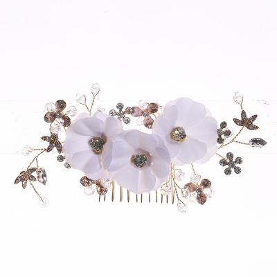 China Wedding Handmade Flowers and European Bride Set with Diamonds Hair Comb for sale