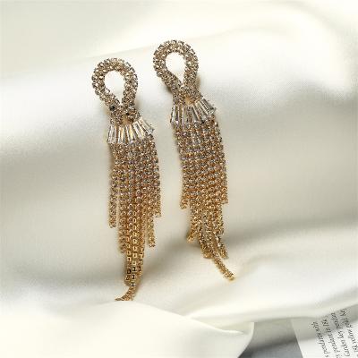 China High Quality Korean High Quality Earrings Wholesale Girls Fashion Wedding Personality Tassel Rhinestone Earings Long for sale