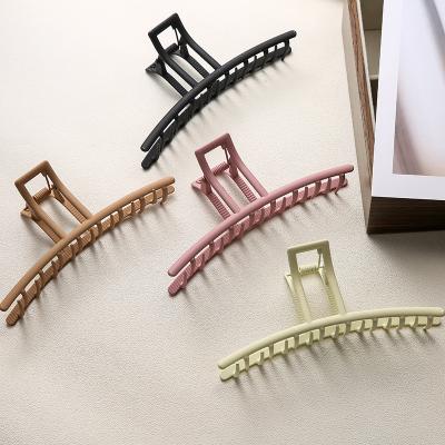 China Cavity Decoration Korean Shark Clip Hair Claw Frosted Alloy Matte Claw Clips Hair Large Simple Colorful for sale