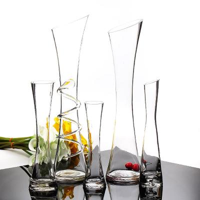 China Europe Factory Produced Wholesale Home Decor Glass And Crystal Vases for sale