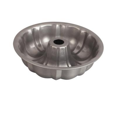 China Viable Popular Carbon Steel Tube Cake Molds Non-Stick Fluted Donut Baking Tray Pans Baking Mold Nonstick Bakeware Pumpkin for sale