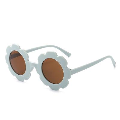 China New High Quality 2022 Cute Sunglasses For Children Boys Girls Sun Glasses UV400 Protection De Sol Gafas Color Sun Glasses For Kids for sale