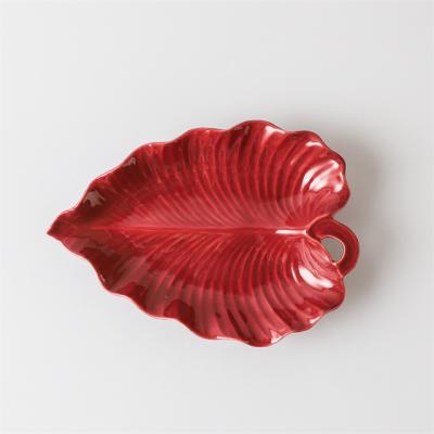 China Modern Desgin Custom Ceramic Box Red Glazed Handcrafted Jewelry Display Boxes Logo Jewelry Gift Leaf Shape For Girl for sale