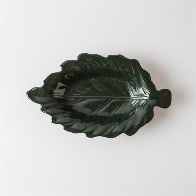 China ODM Desgin Dish juwelendoos Modern Table Top Jewelry Decorative Green Glazed Ceramic Leaf Shape Jewelry Gift Dishes for sale