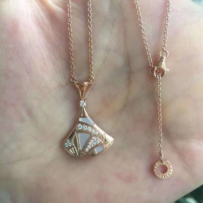 China Fan Shape Divas Dream 18K 14K Gold Plated Necklace Jewelry With Diamonds Pendant for sale