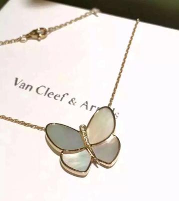 China 18K Yellow Mother Of Pearl Gold Butterfly Pendant Necklace Chain Round Diamonds for sale