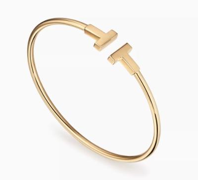 China Draad Armband in Geel Goud Handgemaakt 18KT Geel Goud Armbanden Voor Vrouwen Te koop