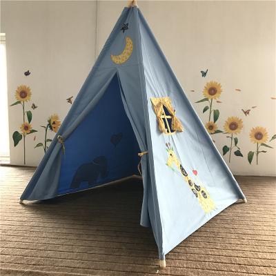 China Toy Blue Cute Giraffe Design Sports Boys Girls Play House Cotton Kids Play Teepee Tent for sale