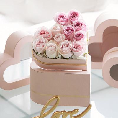 Chine Simple Luxueux Créatif Coloré Cœur Romantique Boîte à Fleurs Emballage Avec Fenêtre PVC à vendre