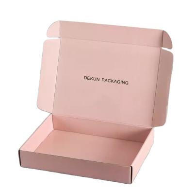 China Custom Logo Folding Cardboard Cartons Shipping Mailer Box for Pink Apparel Cosmetic Set for sale