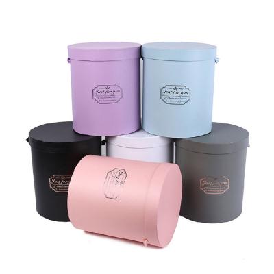 China Gift Cylinder Bouquet Flower Box Packaging With Ribbon Custom for sale