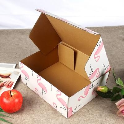 China Eco Friendly Exquisite Corrugated Mailer Box For Apparel Packaging for sale