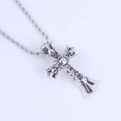 China Factory Direct Silver Diamond 925 Sterling Silver Festivalcross Necklace Women Jesus Cross Necklace Women for sale