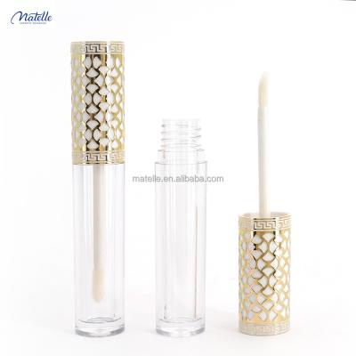 China New Clear Effect Gold Head Bottle Lip Gloss Cosmetic Luxury Carving Refillable Tube With Brush for sale