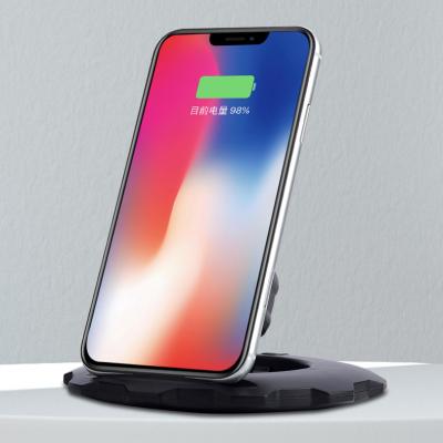 China Free Sample Mobile Phone Charger Stand 10W Logo Mobile Phone Wireless Charging Custom Fast Charging Stand for sale