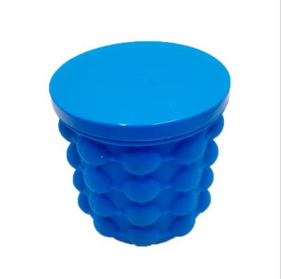 China New Design Viable Food Grade Silicone Ice Cube Bucket Silicone Ice Cube Maker Geniuses for sale