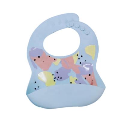 China Sustainable Food Silicone Baby Feeding Set Baby Feeding Set Shenzhen Waterproof Baby Toddler Soft Grade Silicone Printed Support Baby Bibs for sale