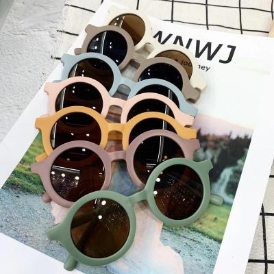 China Fashion sunglasses shape 90s retro vintage unisex round child cute sun glasses 1 to 8 years young boys sunglasses 2022 for sale