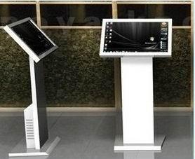 Cina Pavimenti il touch screen interattivo diritto di bianco di TFT LCD del ″ del chiosco di informazioni 17 in vendita