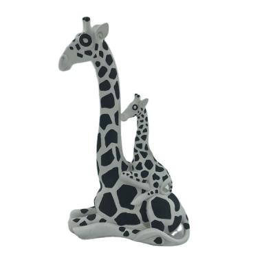 China 2021 Black And White China Manufacture Antique Imitation Resin Giraffe Statue for sale