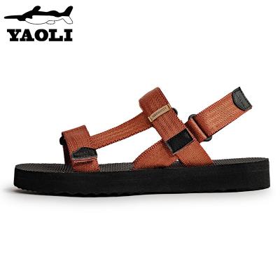 China 2020 fashion trend hot sale all-match casual sandals for men wholesale for sale