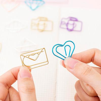 China Small Fresh Cute Metal Love Heart Design Office School Metal Paper Clips Bookmarks Set 10 Pieces/Bag for sale