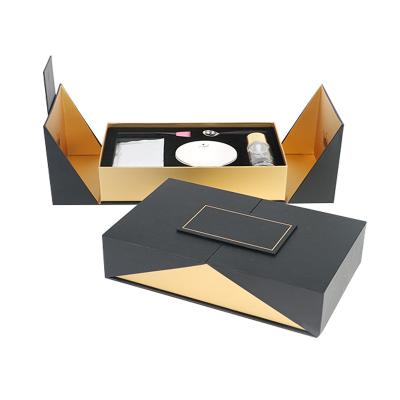 China Double Fancy Eyelash Extension Packaging Folding Magnetic Gift Box 35*35*35cm for sale