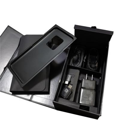 China CMYK 4 6 Black Magnetic Closure Smartphone Packaging Box EVA Insert for sale