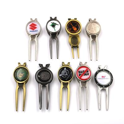 China Promotional gifts wholesale hot sale multifunctional custom metal logo low price golf divot zinc alloy key chain tool with ball marker high quality for sale