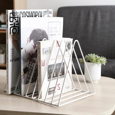 China Creative Multi-specification Easy Clean Desk Shelf Office Bookends Triangle Metal Bookends Storage Organizer for sale