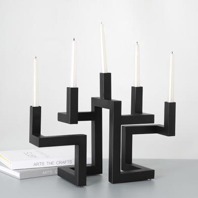 China Wholesale Crafts Modern Decorative Candlestick Europe Metal Decor Table Candle Holder for sale