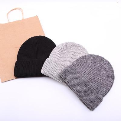 China New Design Fashion Men's COMMON Custom Beanies Solid Color Warm Knitted Hats Winter Wool Blended Soft Beanie Hats for sale