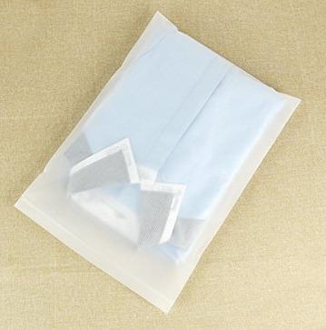 China Recyclable Matte Clear Packaging Soft Plastic Sachet Bags For Clothes for sale