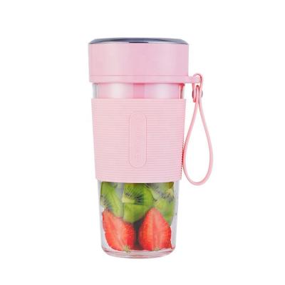 China Portable Juice Bottle Maker Smoothie Juicer Car USB Manual Fruit Hand Blender for sale